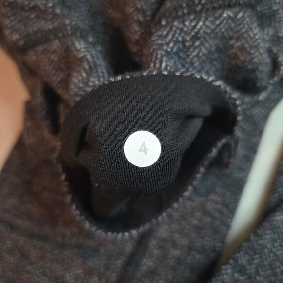 Lululemon‎ Mid Rise Wunder Under Pant in Herringbone Black Women's Size 4 - Picture 4 of 8